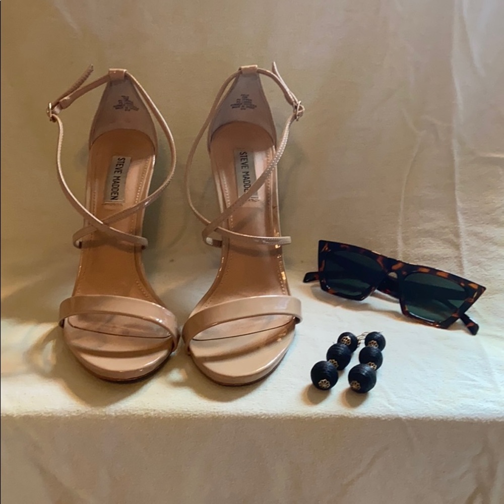 Nude Steve Madden heels